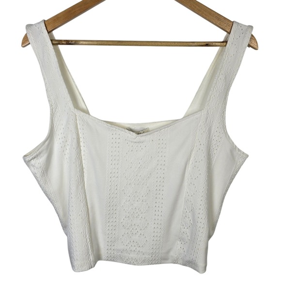 Z Supply Tops - Z Supply White Eyelet Square Neck Cropped Tank Top Women's Size‎ L